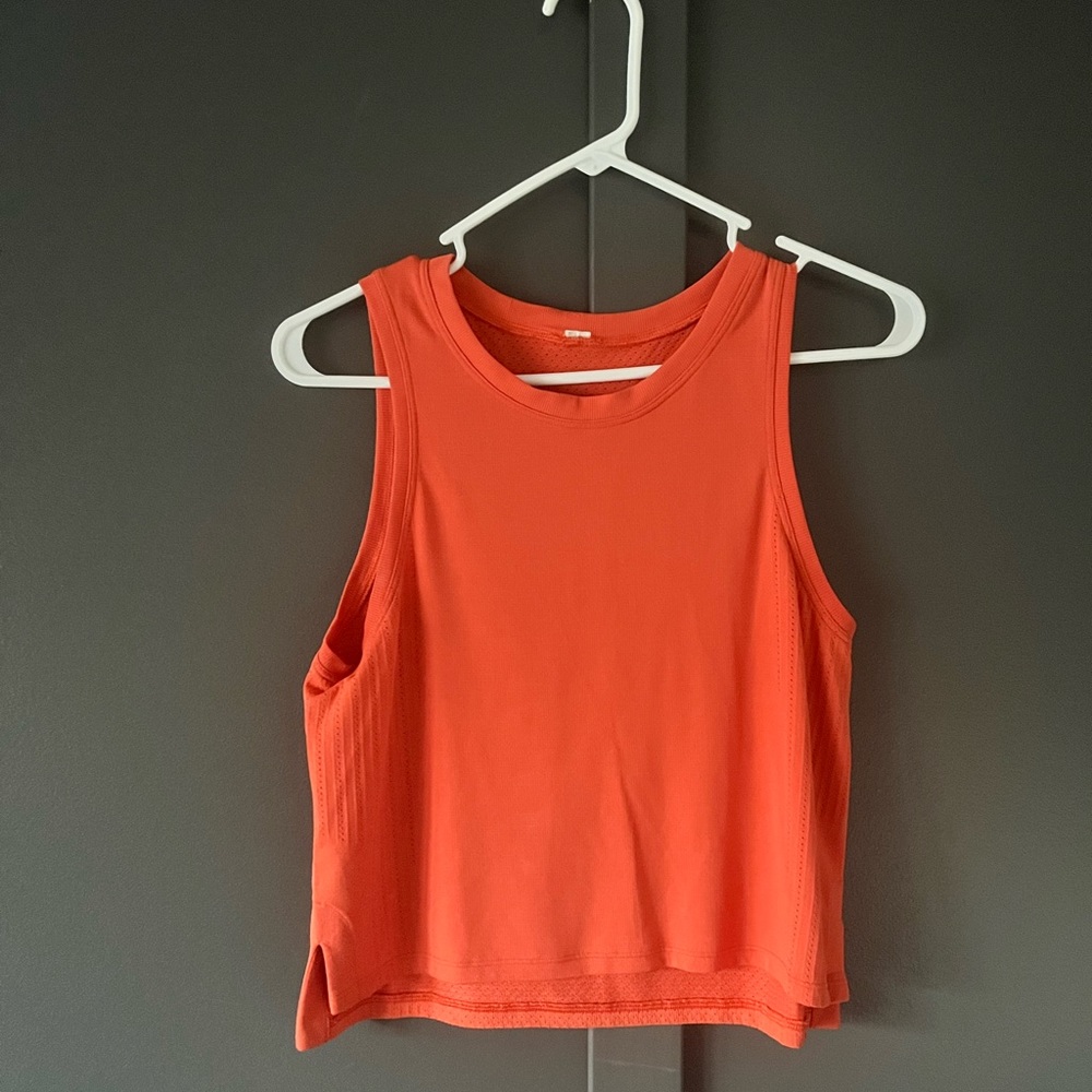 Lululemon training tank